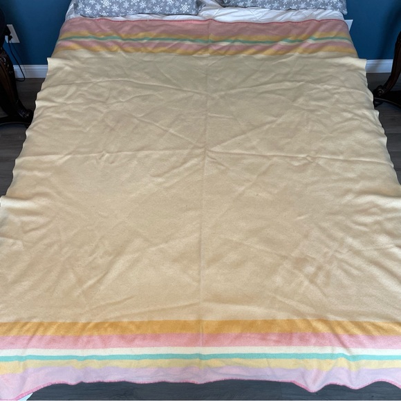 Haddon Hall Bedding Vintage Eatons Of Canada All Wool Blanket